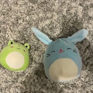 blue bunny and frog